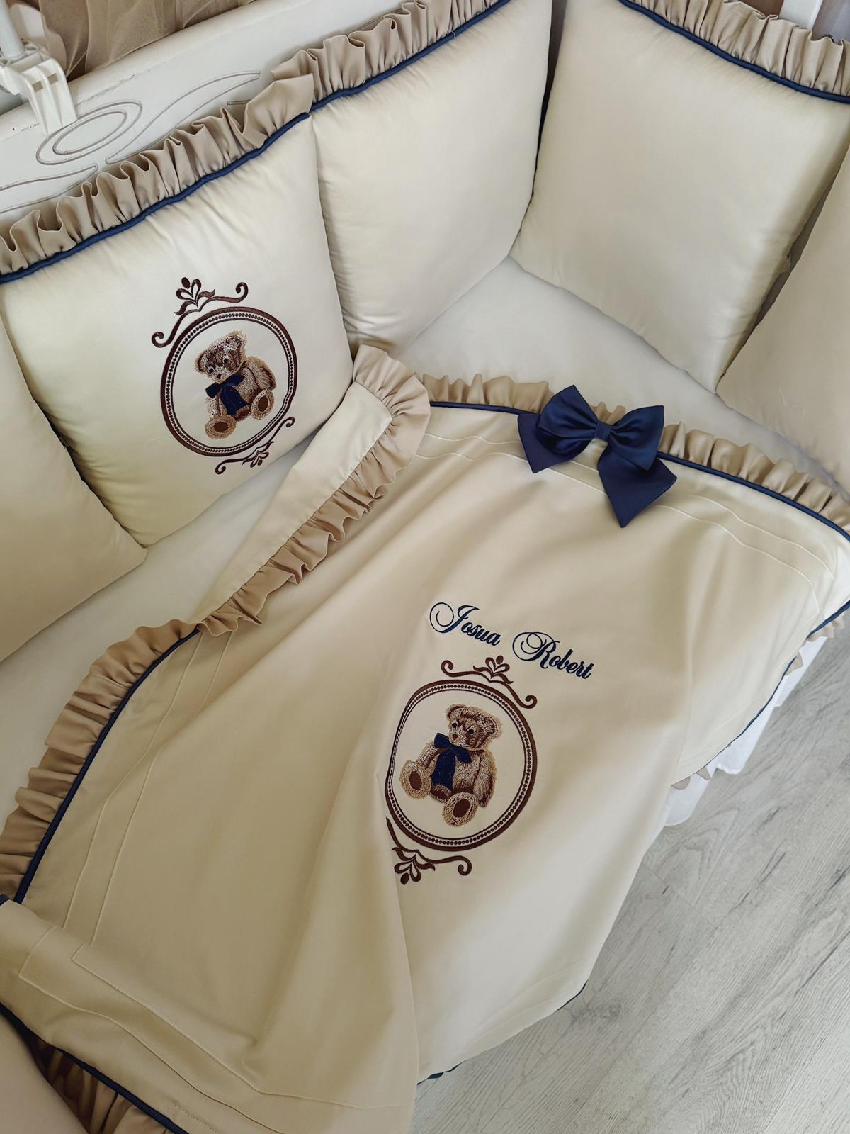 Babybett komplett Set Creme mit Teddy Stickerei Babybett komplett Set Creme mit Teddy Stickerei