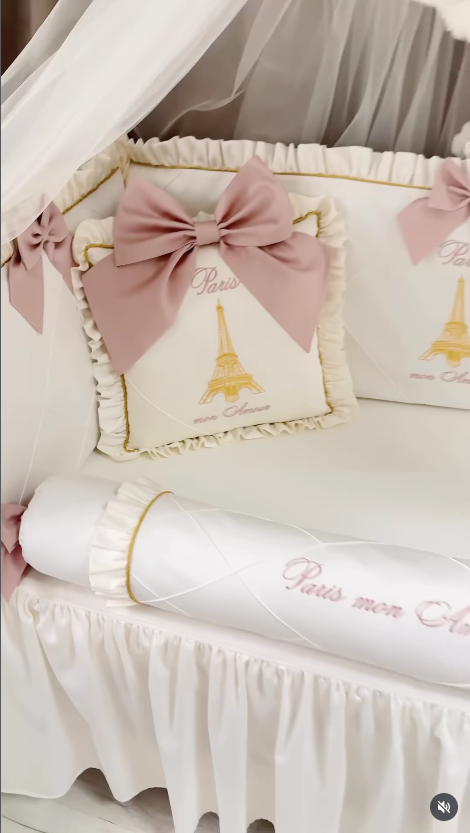 Bettumrandung Naturweiß gesteppt Bettumrandung Naturweiß gesteppt