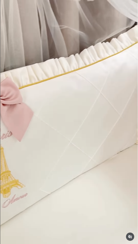 Bettumrandung Naturweiß gesteppt Bettumrandung Naturweiß gesteppt