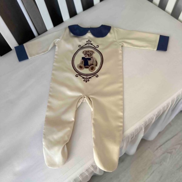 Strampler aus Satin Creme/Dunkelblau